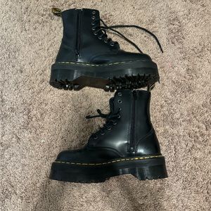 platform jadon doc martens